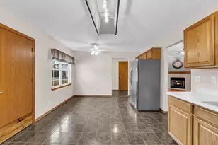 1404 Willow Ln, Harvard, IL 60033 - Photo 15