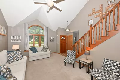 118  McKenzie Rd, Mukwonago, WI 53149 - Photo 5
