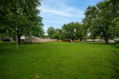 2725  Red Maple Ct, Racine, WI 53402 - Photo 25
