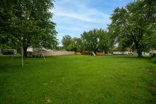 2725 Red Maple Ct, Racine, WI 53402 - Photo 25