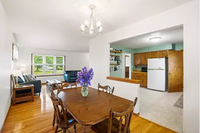 2725  Red Maple Ct, Racine, WI 53402 - Photo 7