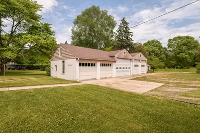 9610 N Cedarburg Rd, Mequon, WI 53092 - Photo 3