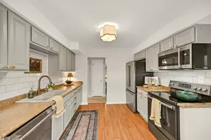 17500 Briar Wood Ln, Brookfield, WI 53045 - Photo 15