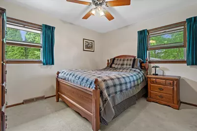 5661 S 24th St, Milwaukee, WI 53221 - Photo 17