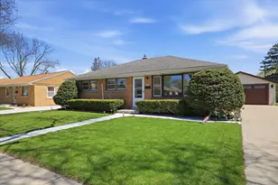 2514 S 89th St, West Allis, WI 53227 - Photo 3