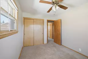 2514 S 89th St, West Allis, WI 53227 - Photo 15