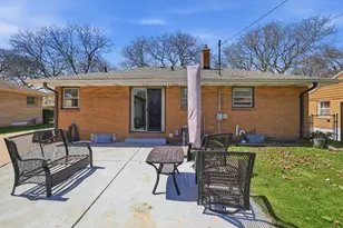 2514 S 89th St, West Allis, WI 53227 - Photo 27