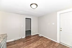 1218 N Memorial Dr, Racine, WI 53404 - Photo 17