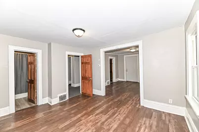 1218 N Memorial Dr, Racine, WI 53404 - Photo 7