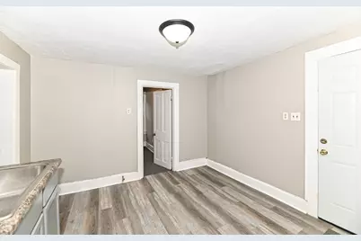 1218 N Memorial Dr, Racine, WI 53404 - Photo 21