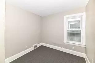 1218 N Memorial Dr, Racine, WI 53404 - Photo 25