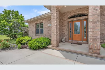 420 N Country Ln, Fond du Lac, WI 54935 - Photo 3