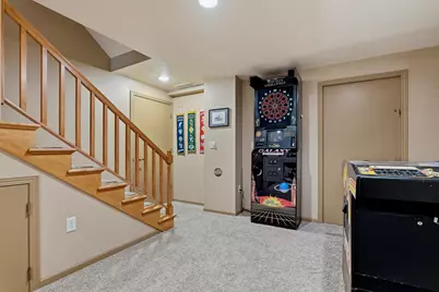 3720  Briarwood Ln, Manitowoc, WI 54220 - Photo 43