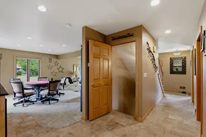 3720  Briarwood Ln, Manitowoc, WI 54220 - Photo 13