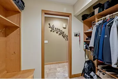 3720  Briarwood Ln, Manitowoc, WI 54220 - Photo 27