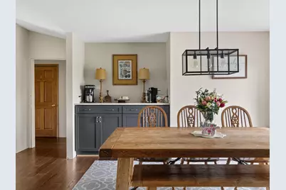 5177  Catalina Ct, Manitowoc, WI 54220 - Photo 9