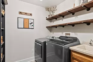 5177 Catalina Ct, Manitowoc Rapids, WI 54220 - Photo 13