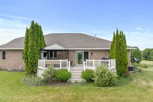 5177 Catalina Ct, Manitowoc Rapids, WI 54220 - Photo 25