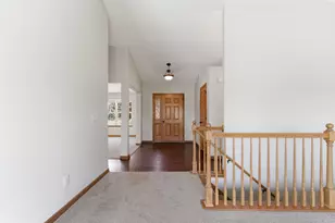 543 Camarosa Ct, Jackson, WI 53012 - Photo 5