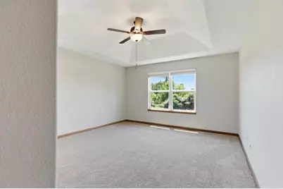 543  Camarosa Ct, Jackson, WI 53012 - Photo 11