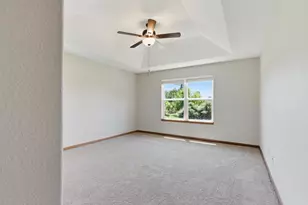 543 Camarosa Ct, Jackson, WI 53012 - Photo 11