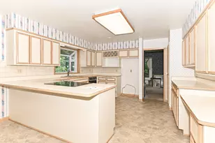 S63W16525 College Ave, Muskego, WI 53150 - Photo 17