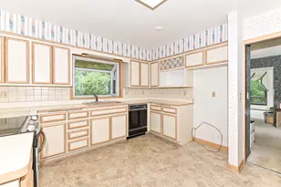 S63W16525 College Ave, Muskego, WI 53150 - Photo 15