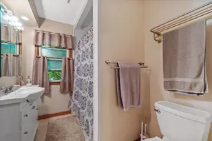 637 Oak St, South Milwaukee, WI 53172 - Photo 21