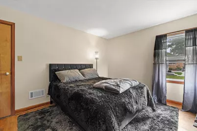 637  Oak St, South Milwaukee, WI 53172 - Photo 23