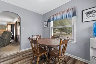 637 Oak St, South Milwaukee, WI 53172 - Photo 15