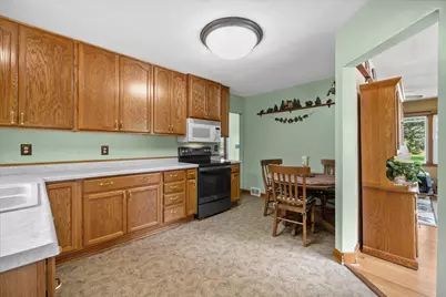 3820  Meachem Rd, Racine, WI 53403 - Photo 13
