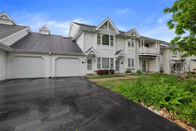 3120  Wood Rd #13F, Racine, WI 53406 - Photo 1