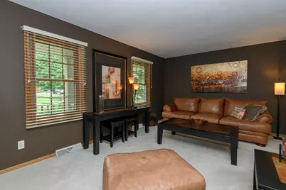 W160N10664  Fieldstone Pass, Germantown, WI 53022 - Photo 3