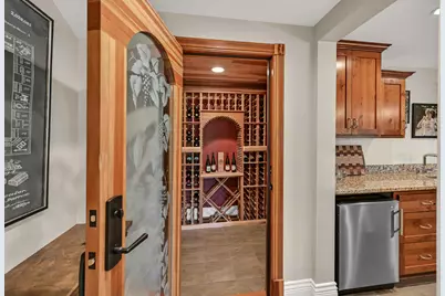 11511 N Oakview Ct, Mequon, WI 53092 - Photo 31