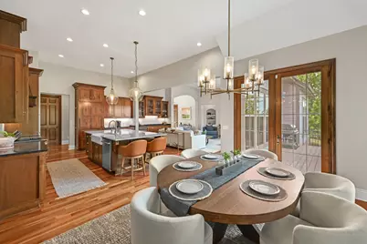 11511 N Oakview Ct, Mequon, WI 53092 - Photo 13