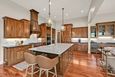 11511 N Oakview Ct, Mequon, WI 53092 - Photo 11