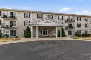 125 N University Dr, West Bend, WI 53095 - Photo 11