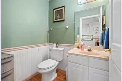 N76W14321  Lari Lou Dr, Menomonee Falls, WI 53051 - Photo 27