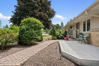 N76W14321  Lari Lou Dr, Menomonee Falls, WI 53051 - Photo 43