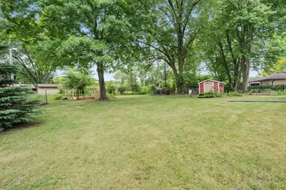 N76W14321  Lari Lou Dr, Menomonee Falls, WI 53051 - Photo 13