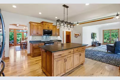 180  Monastery Hill Dr, Lac La Belle, WI 53066 - Photo 15