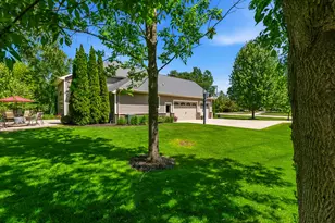 4720 Stonefield Rd, Sheboygan, WI 53083 - Photo 39