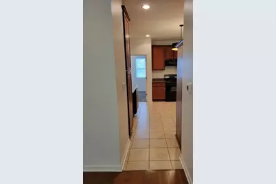 2810 S Lenox St, Milwaukee, WI 53207 - Photo 11