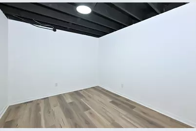 4637 W Scranton Pl, Milwaukee, WI 53216 - Photo 35