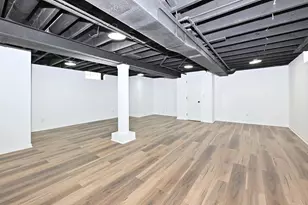 4637 W Scranton Pl, Milwaukee, WI 53216 - Photo 29