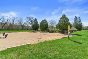 4201 W Cherrywood Ln, Brown Deer, WI 53209 - Photo 15
