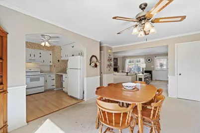 4201 W Cherrywood Ln, Brown Deer, WI 53209 - Photo 11