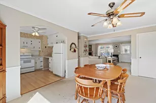 4201 W Cherrywood Ln, Brown Deer, WI 53209 - Photo 11