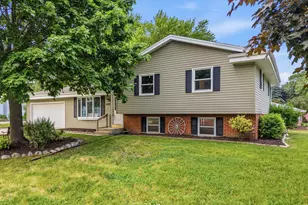 1620 1st Ave, Grafton, WI 53024 - Photo 1