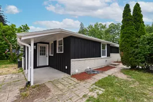 8481 N 52nd St, Brown Deer, WI 53223 - Photo 5